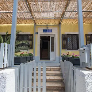  Auberge de jeunesse Flora