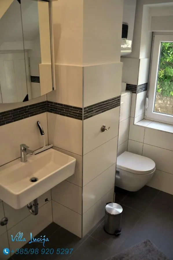 Rooms Villa Lucija Kraljevica Guest house